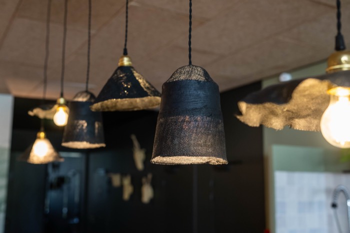 Suspensions et ambiance lumineuse, La Gravade