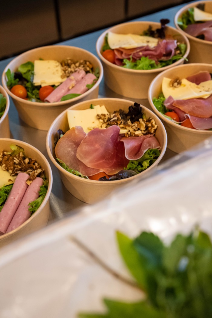 Salades préparées pour un déjeuner, La Gravade