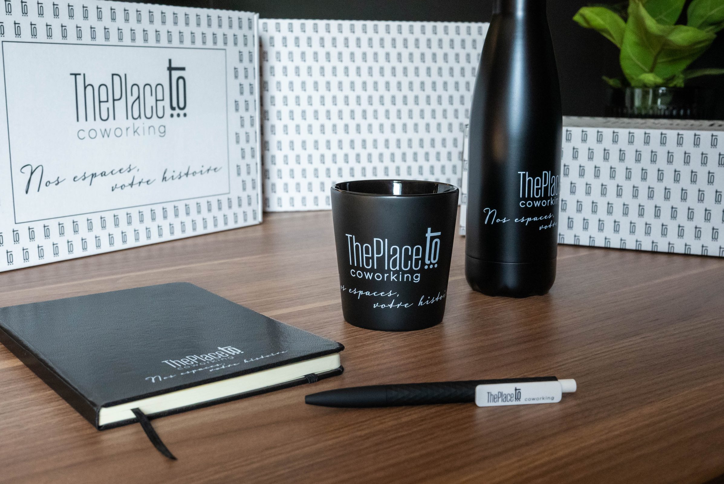 Coffret, mug, gourde et carnet The Place To coworking, « Nos espaces, votre histoire »